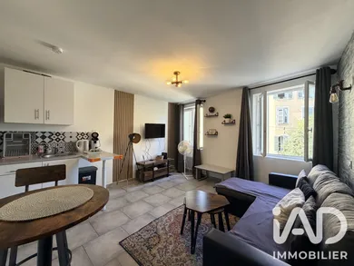 Apartment in Toulon (83000)