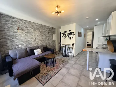 Apartment in Toulon (83000)
