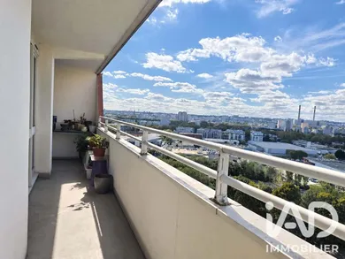 Apartment in Créteil (94000)