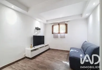 Appartement à Saint-Cyr-sur-Mer (83270)