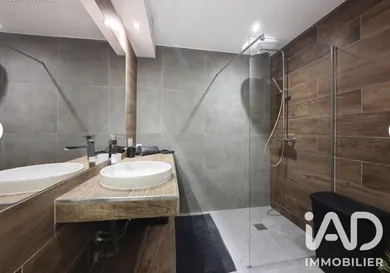 Appartement à Saint-Cyr-sur-Mer (83270)