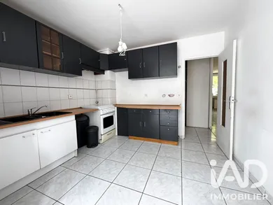 Apartment in Saint-Égrève (38120)