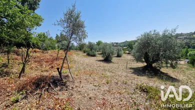 Terrain à bâtir à Valensole (04210)