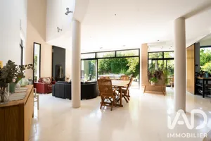 Architectural house in Orsay (91400)