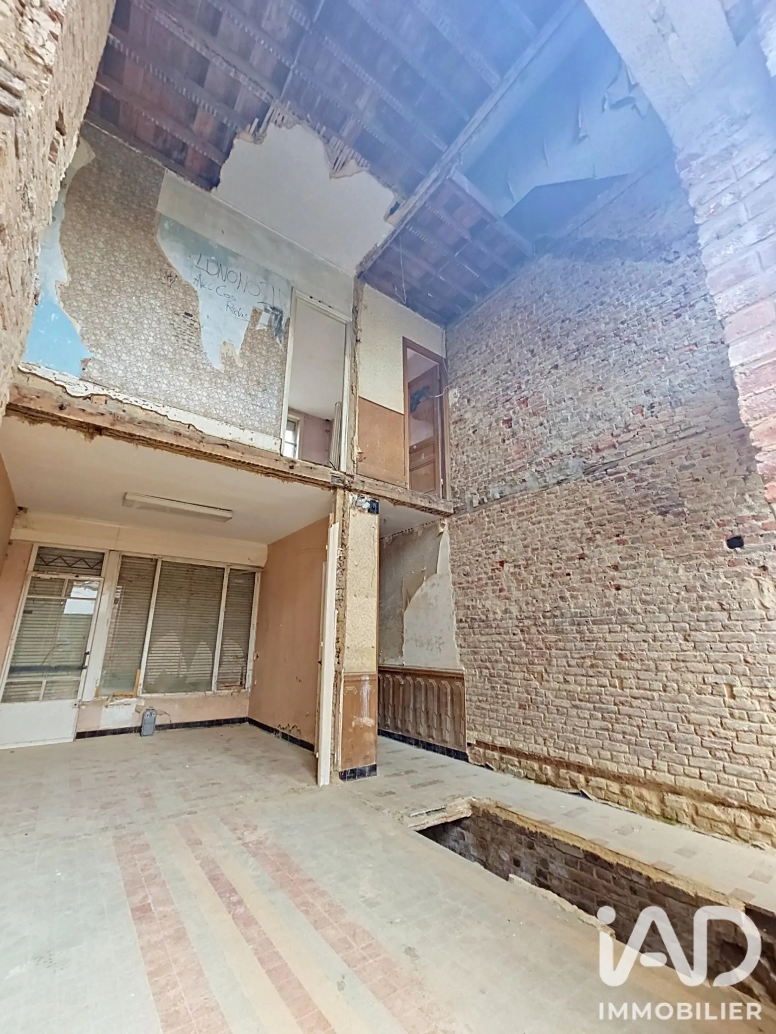 Vente maison à Lille (59160) : maison de ville 6 pièces 187 m² - 2106771 — 2