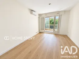 Apartment in Sanary-sur-Mer (83110)