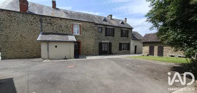 Maison de village à Céaux (50220)
