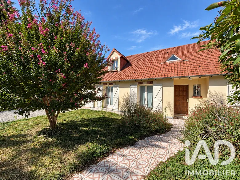 Maison 7 pièces 160 m² · à Fleury-les-Aubrais · 160 m² · 339 000 €