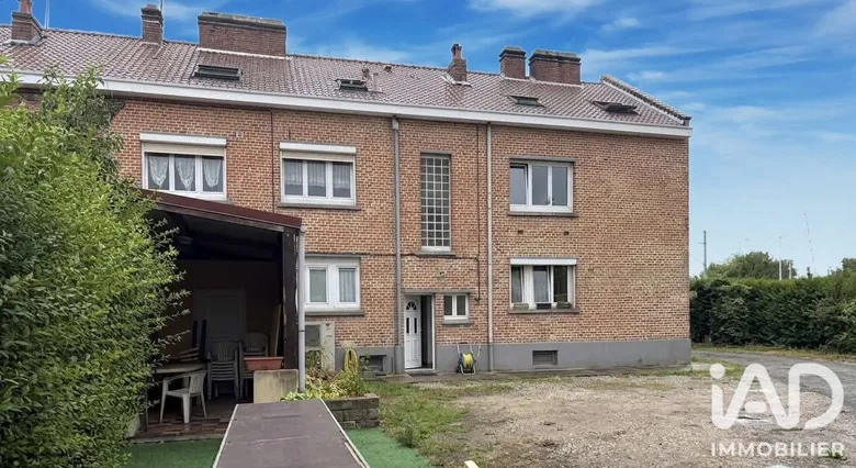 Immeuble 2 pièces 196 m² · à Éperlecques · 196 m² · 351 842 €