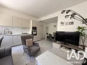 Apartment in Bussy-Saint-Georges (77600)