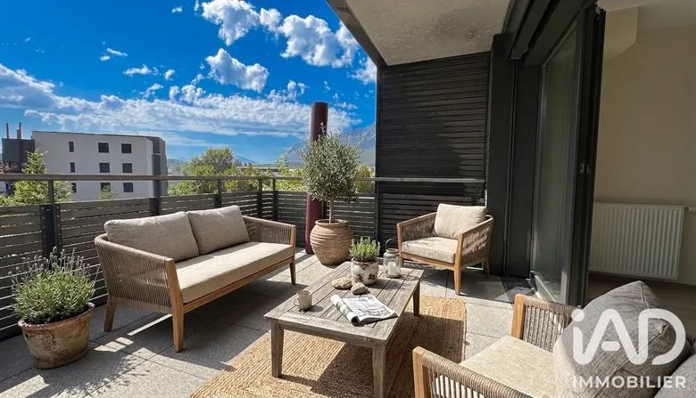 Appartement 5 pièces 94 m² · à Crolles · 94 m² · 375 000 €