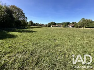 Terrain à bâtir à Crouy-sur-Ourcq (77840)