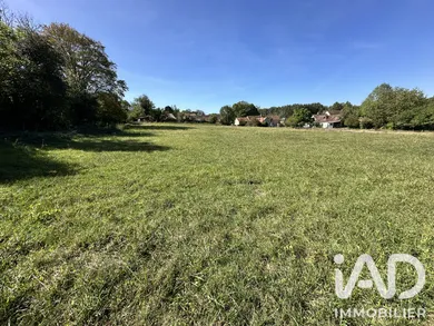 Building plot in Crouy-sur-Ourcq (77840)