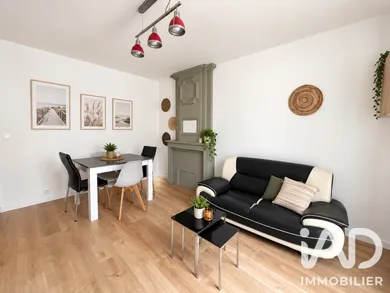 Apartment in La Rochelle (17000)