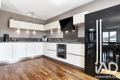 Duplex à Montigny-le-Bretonneux (78180)