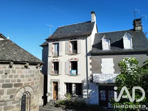 Maison de village à Ally (15700)