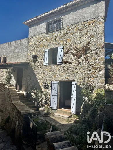 Maison de village à Le Mas (06910)
