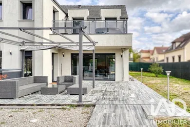 Maison d'architecte à Montsoult (95560)