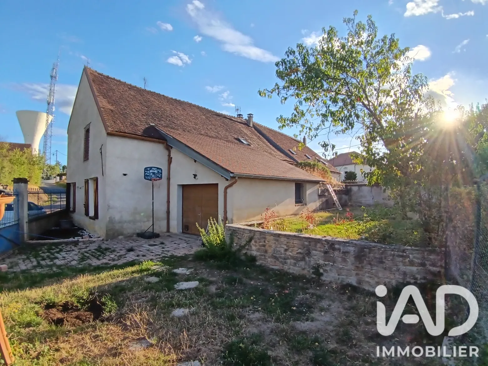 Vente maison à Venoy (89290) : maison de village 8 pièces 147 m² - 2106946 — 2