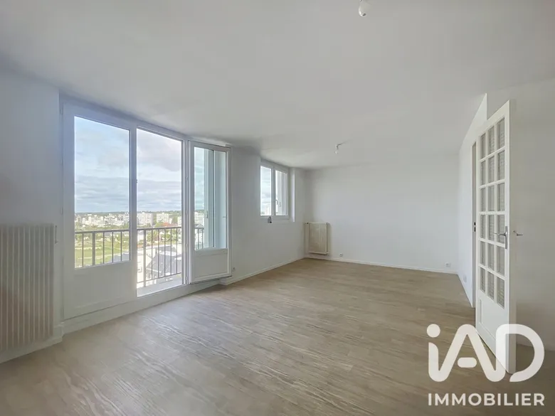 Appartement 3 pièces 73 m² · à La Riche · 72,7 m² · 165 000 €