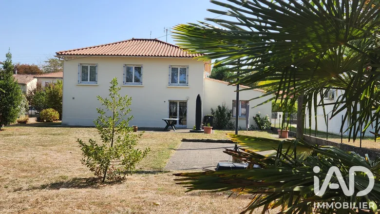 Maison 5 pièces 119 m² · à Bergerac · 119 m² · 180 000 €