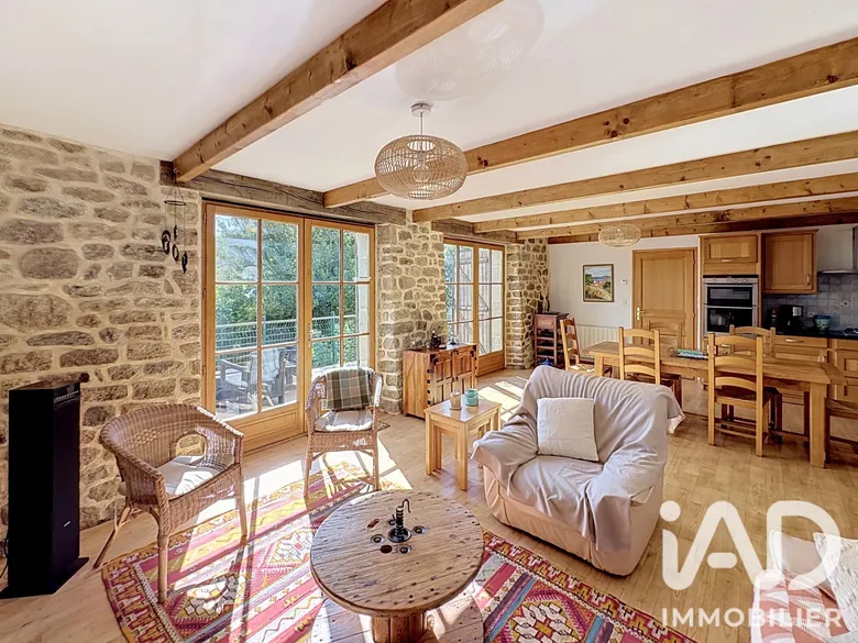 Maison 5 pièces 132 m² · à Le Croisty · 132 m² · 215 000 €