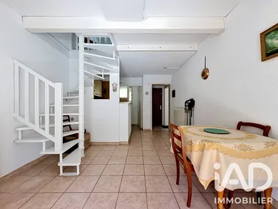 Apartment in Bandol (83150)