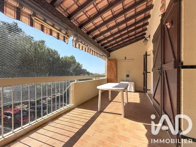 Apartment in Bandol (83150)