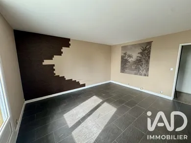 Apartment in Chilly-Mazarin (91380)