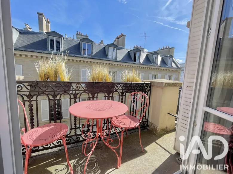 Appartement 5 pièces 104 m² · à Paris · 104 m² · 1 280 000 €