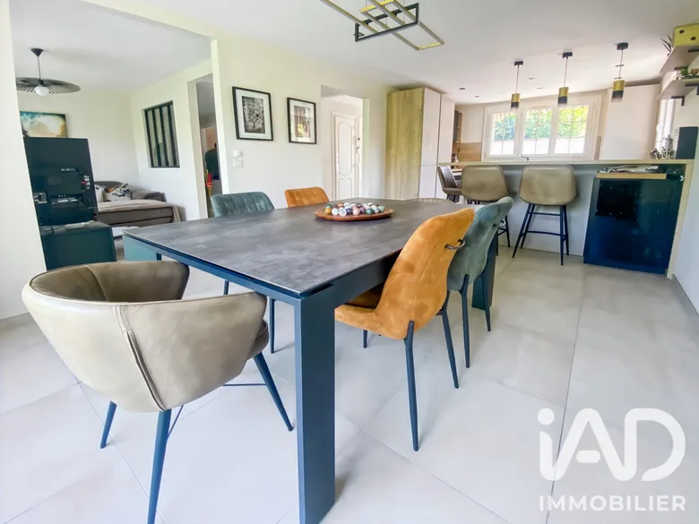 Maison 8 pièces 148 m² · à Brunoy · 148 m² · 449 000 €