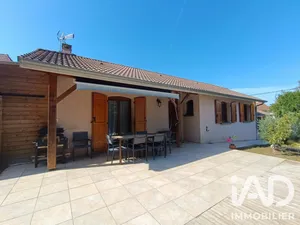 Maison traditionnelle à Les Avenières (38630)