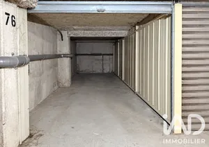 Garage in Paris (75017)