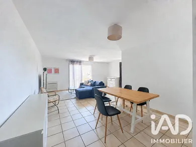 Appartement à Entraigues-sur-la-Sorgue (84320)
