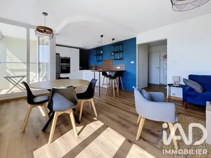 Apartment in Brignais (69530)