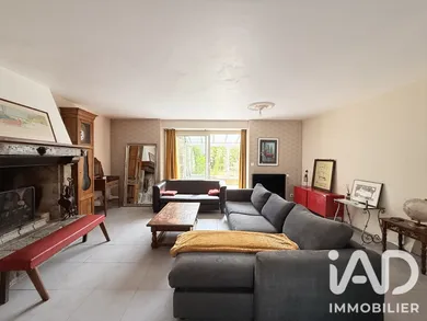 Village house in La Ville-ès-Nonais (35430)