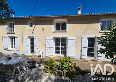 Maison à Beaussais-Vitré (79370)
