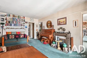 Apartment in Paris (75010)
