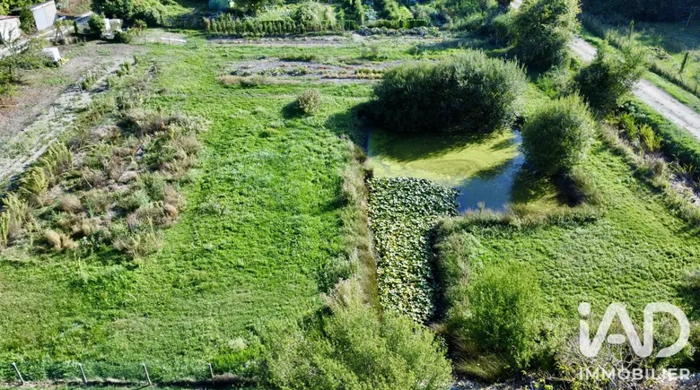 Terrain loisirs à Châteauneuf-sur-Charente (16120) · 10 000 €