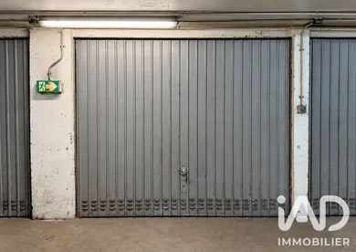 Garage in Paris (75010)