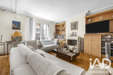 Appartement à Paris (75015)