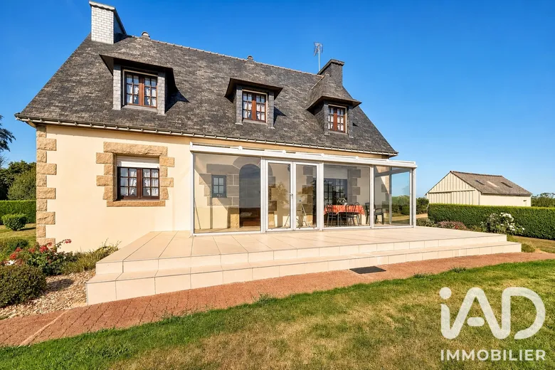 Maison 6 pièces 138 m² · à La Motte · 138 m² · 173 000 €