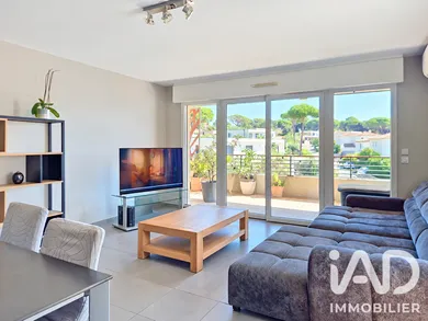 Apartment in Saint-Raphaël (83700)