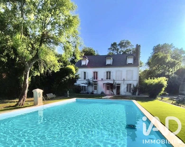 Maison 7 pièces 325 m² · à Fontaine-Fourches · 325 m² · 875 000 €