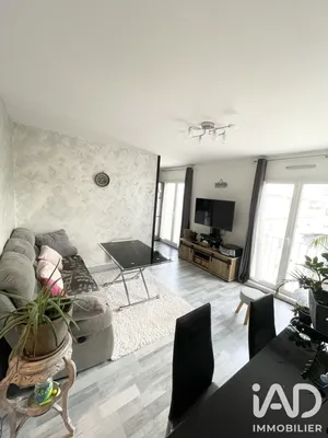 Apartment in Saint-Ouen-l'Aumône (95310)