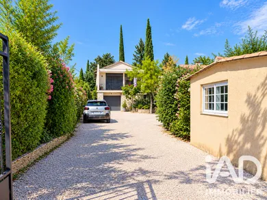 Townhouse in Vaison-la-Romaine (84110)