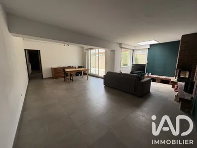 Townhouse in Bauvin (59221)