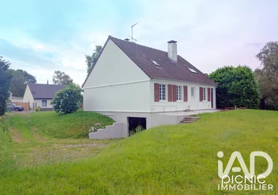 Pavillon à Niergnies (59400)