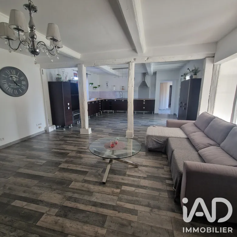 Maison 9 pièces 215 m² · à Givry-en-Argonne · 215 m² · 205 000 €
