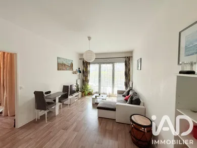 Apartment in Aulnay-sous-Bois (93600)
